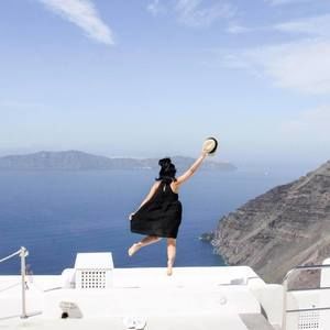 Meet your Posher, Crystal